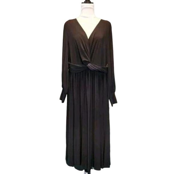 Eloquii Dresses & Skirts - ELOQUII Size 16 Black Twist Front V-Neck 3/4 Sleeve Dress